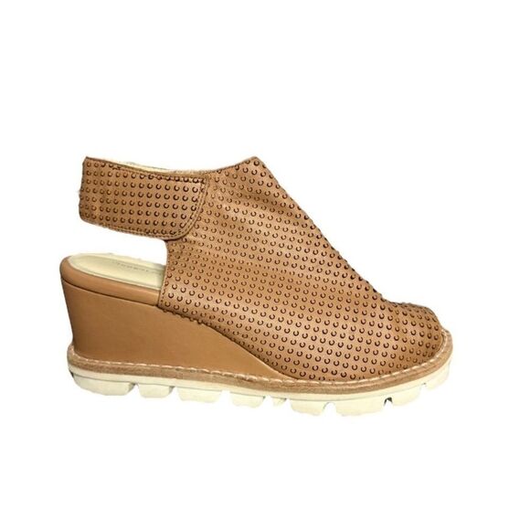 NEW Chocolat Blu tan perforated saddle leather wedge ankle strap sandals 40 - Picture 1 of 12